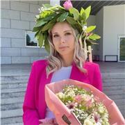 Ciao!
Sono una ragazza di 22 laureata in Biotecnologie e diplomata al liceo scientifico.